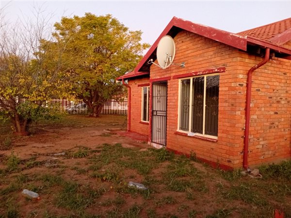 3 Bedroom House 3 Bedroom House
