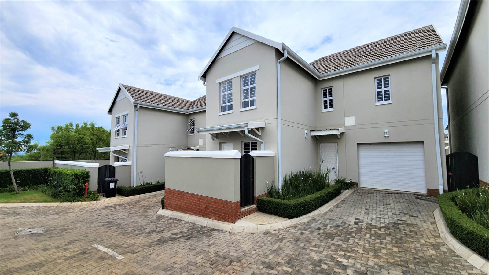 3 Bed House in Fourways photo number 1