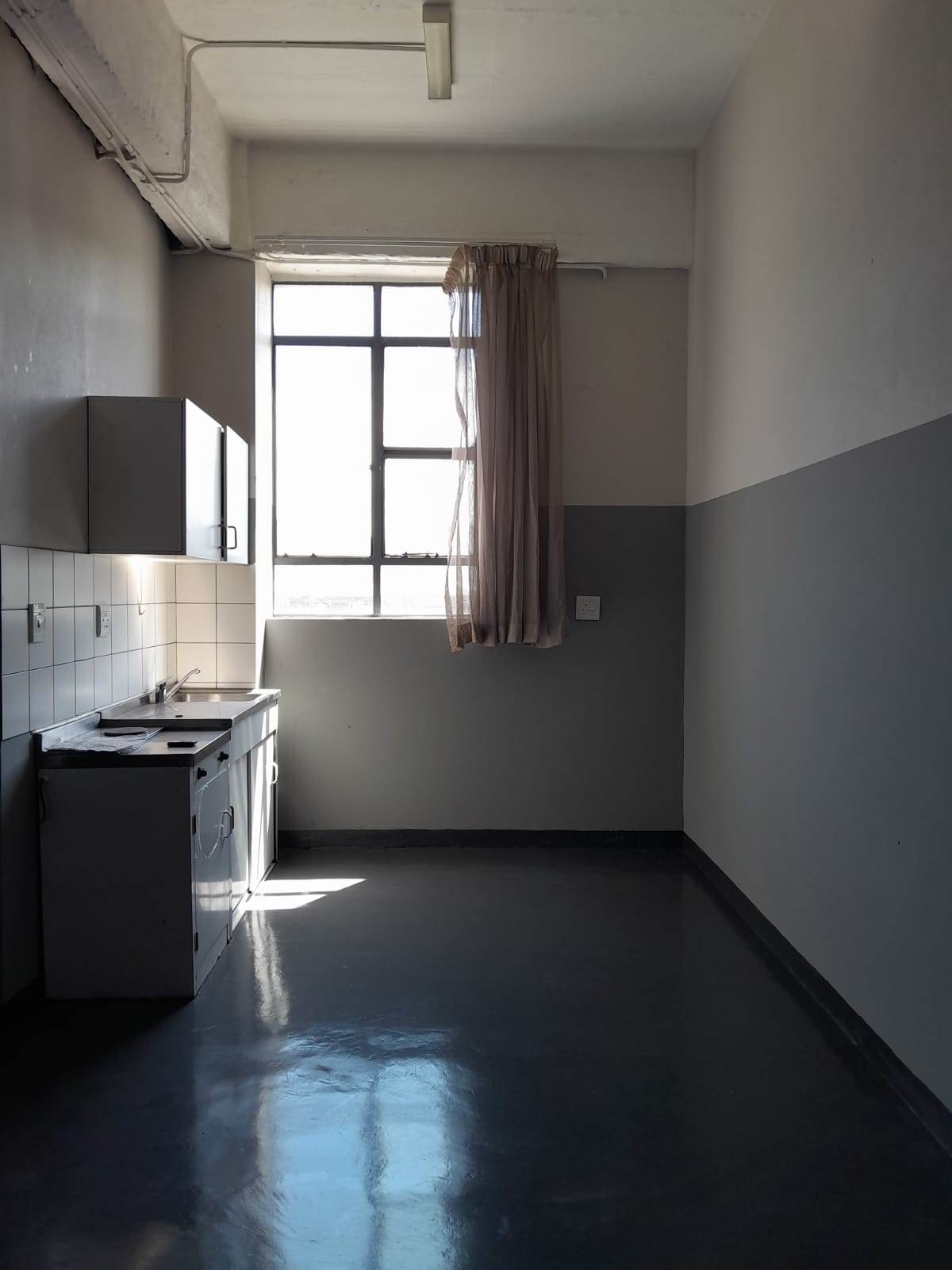 Bachelor apartment in City & Suburban (Maboneng) photo number 5