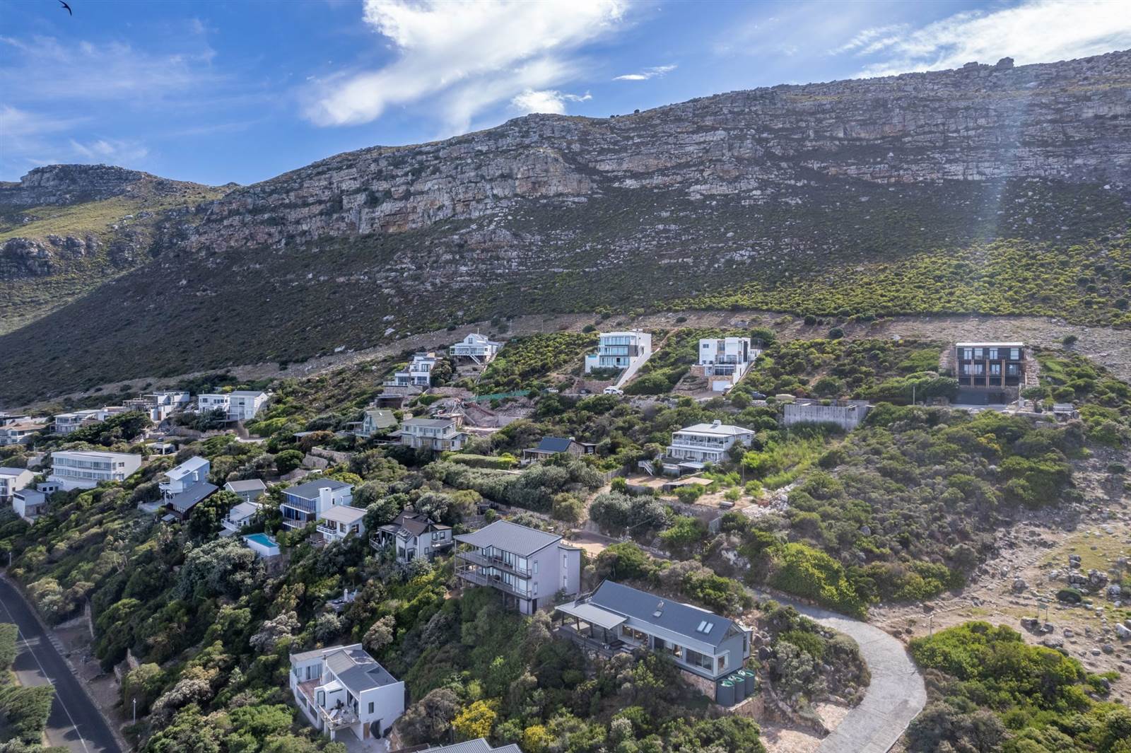 594 m² Land available in Misty Cliffs photo number 10