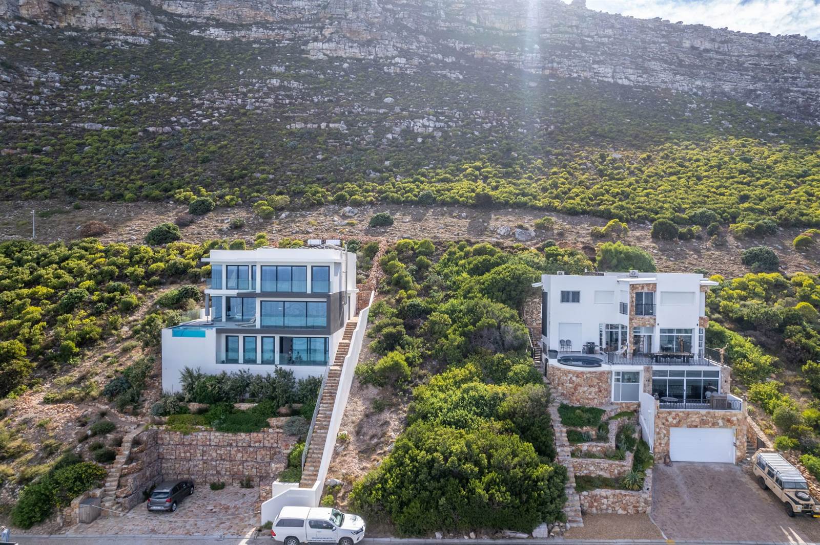594 m² Land available in Misty Cliffs photo number 4