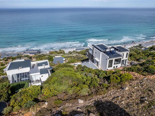 594 m² Land available in Misty Cliffs