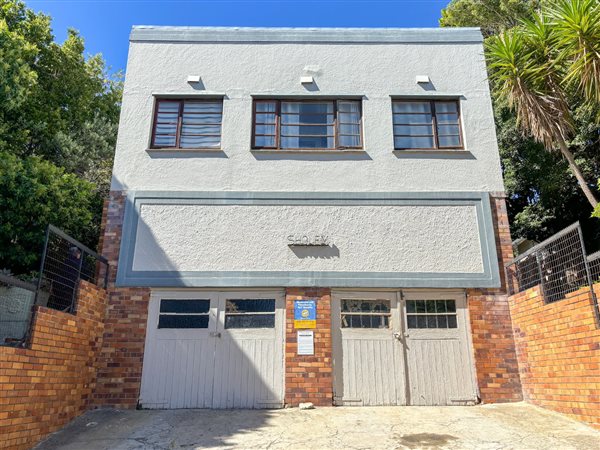 5 Bed House in Sea Point