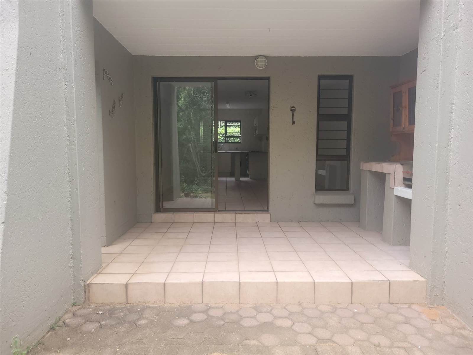 2 Bed Apartment in Fourways photo number 14