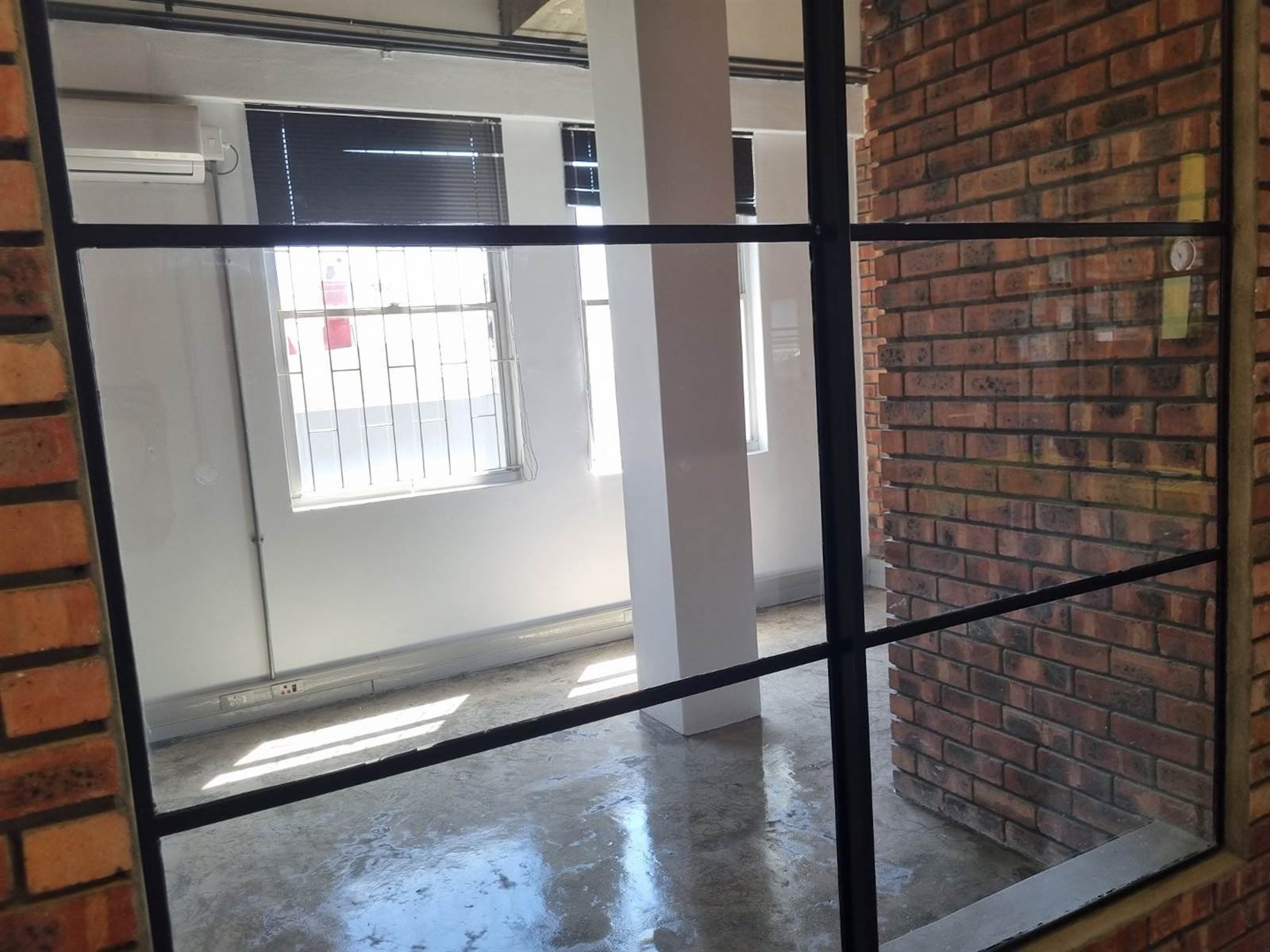14  m² Commercial space in Salt River photo number 3