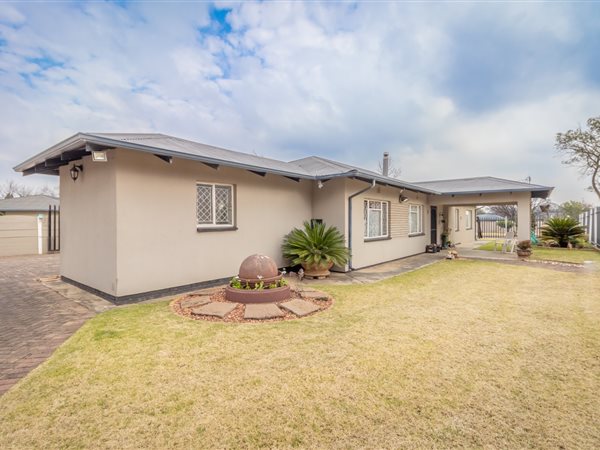 3 Bedroom House 3 Bedroom House