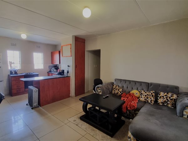 2 Bedroom Townhouse 2 Bedroom Townhouse