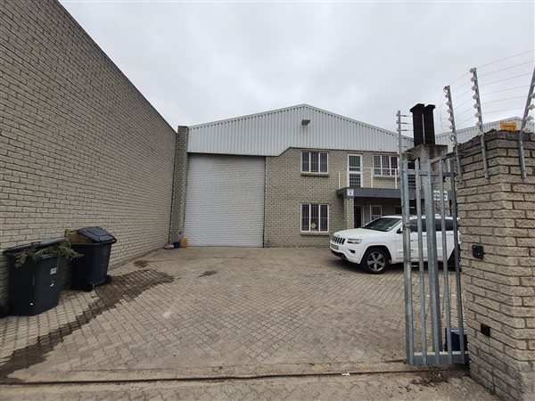 312  m² Industrial space