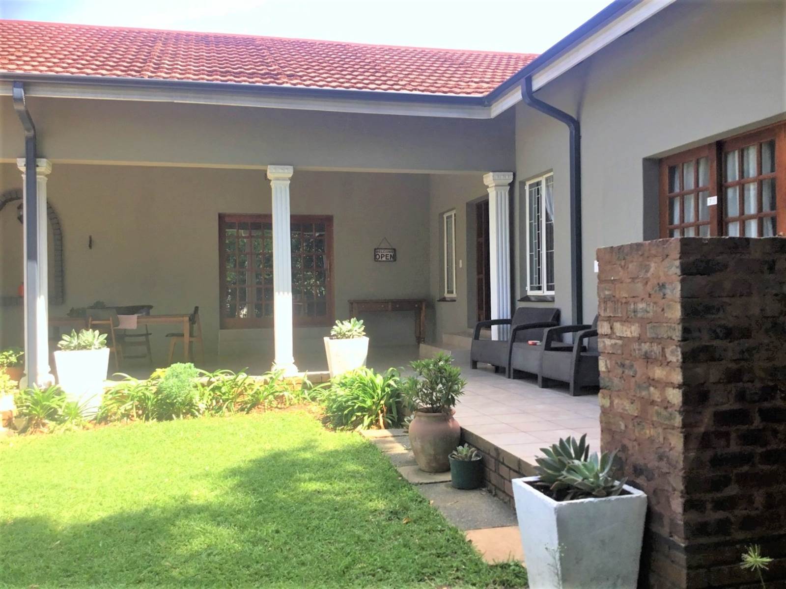 8 Bed House in Louis Trichardt photo number 1
