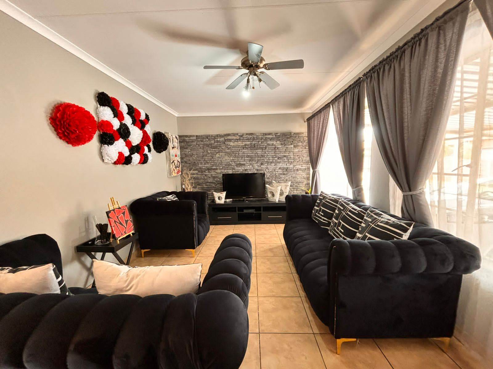 3 Bed Townhouse in Bergbron photo number 6