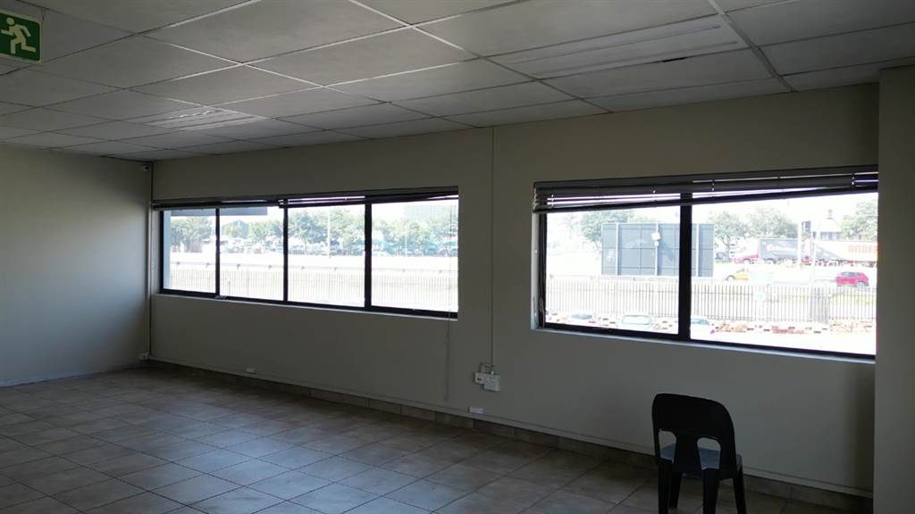 10800  m² Industrial space in Roodepoort Central photo number 26