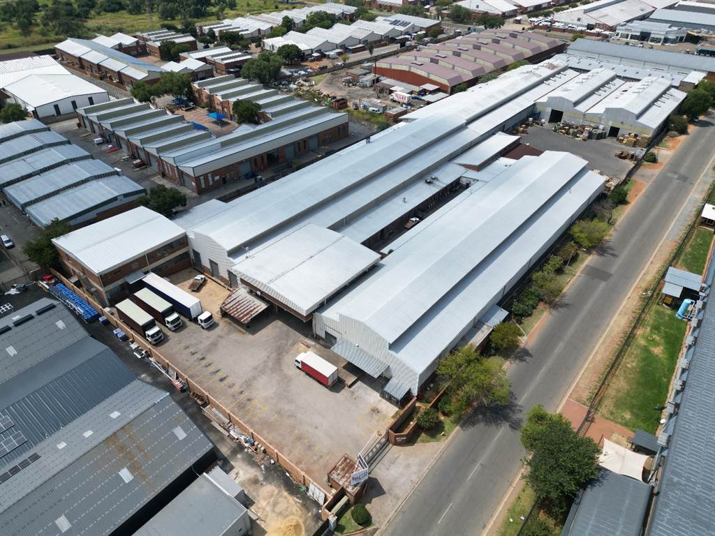 10800  m² Industrial space in Roodepoort Central photo number 2