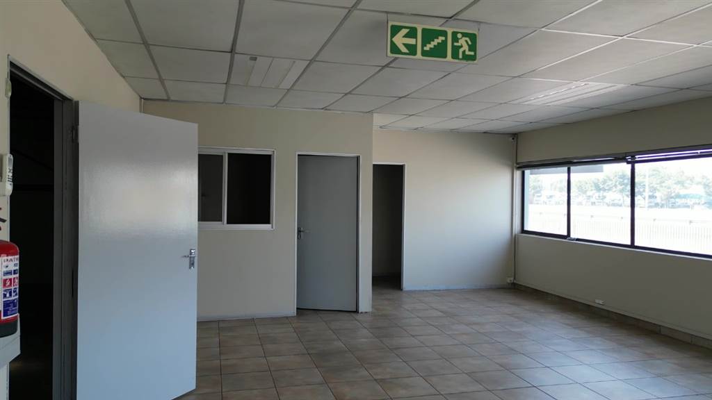 10800  m² Industrial space in Roodepoort Central photo number 24