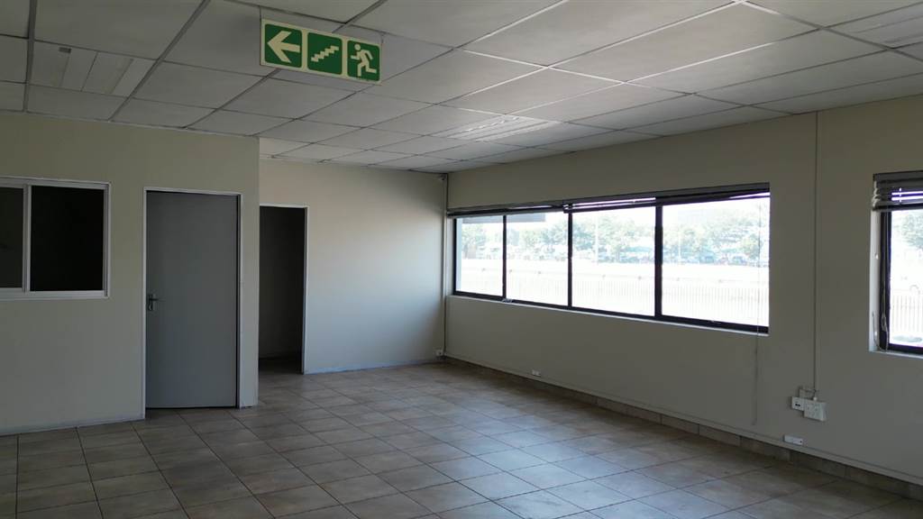 10800  m² Industrial space in Roodepoort Central photo number 25