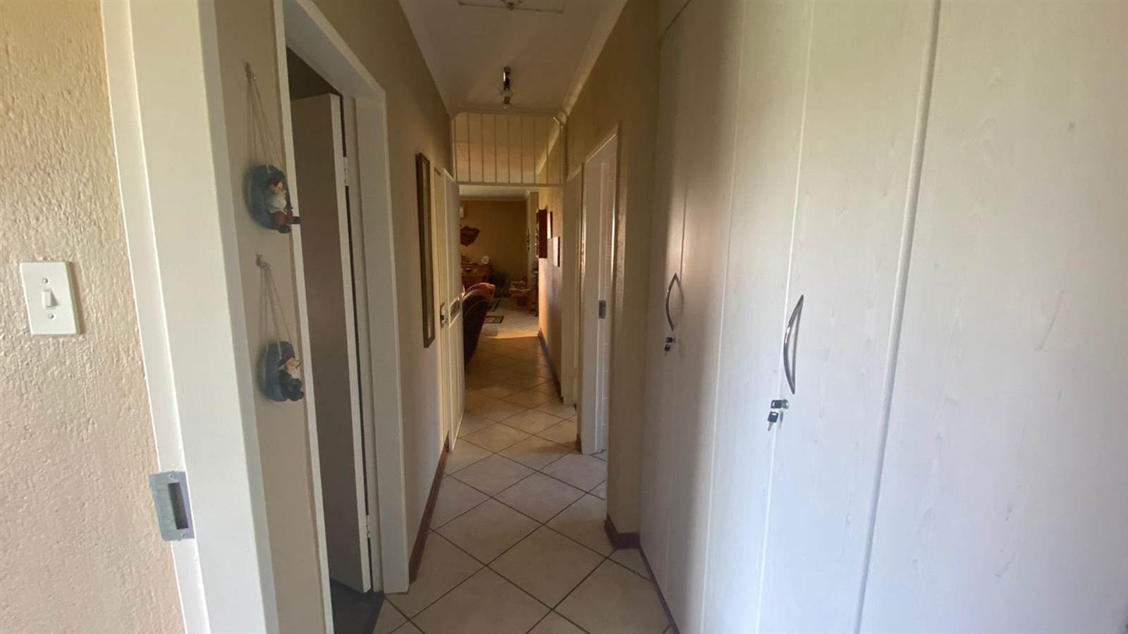 3 Bed House in Carletonville photo number 14