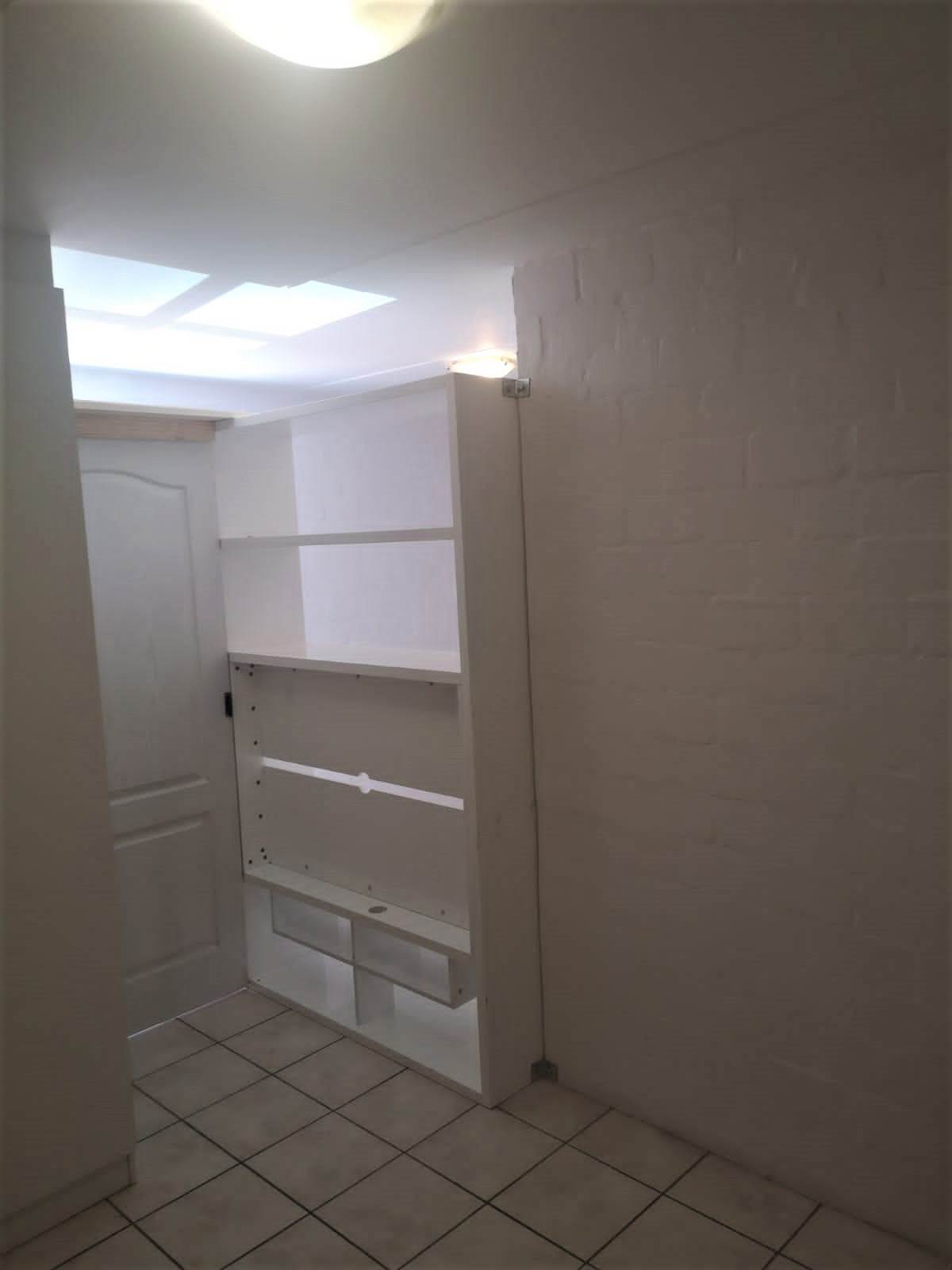 1 Bed Apartment in Wynberg photo number 7