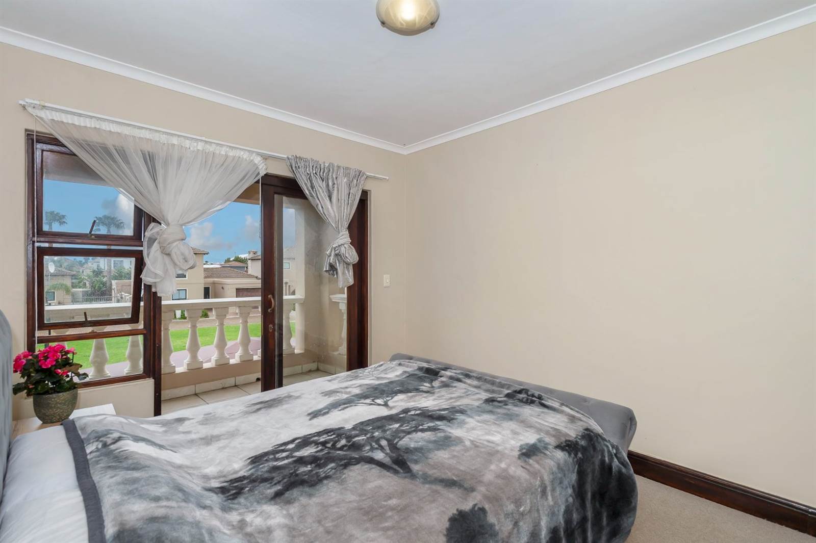 3 Bed Townhouse in Parklands photo number 10