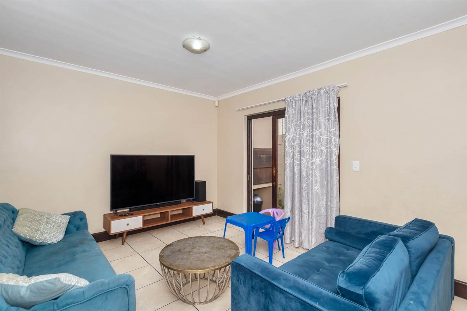 3 Bed Townhouse in Parklands photo number 6
