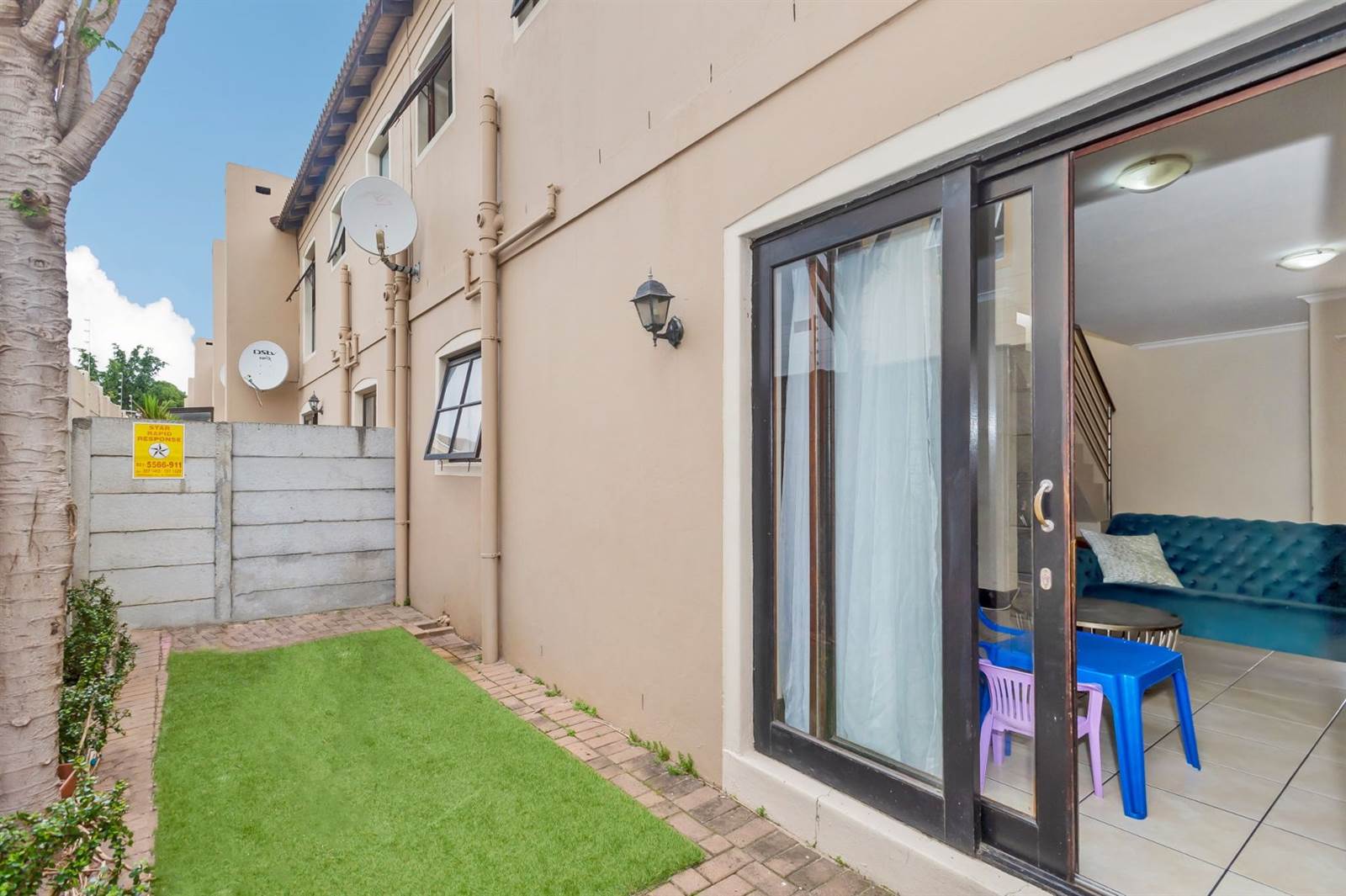 3 Bed Townhouse in Parklands photo number 8