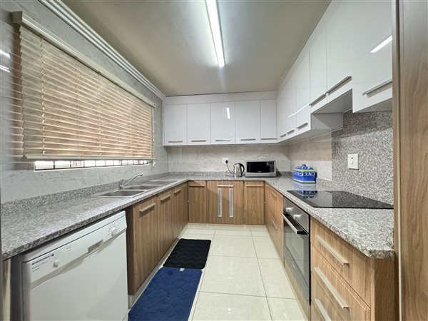 3 Bedroom Duplex 3 Bedroom Duplex