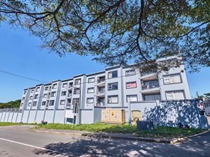 Apartment in Athlone Park