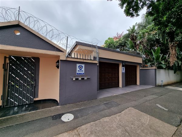 8 Bedroom House 8 Bedroom House