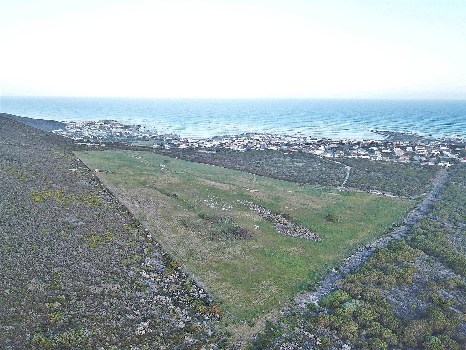 10 ha Land available in Agulhas photo number 3