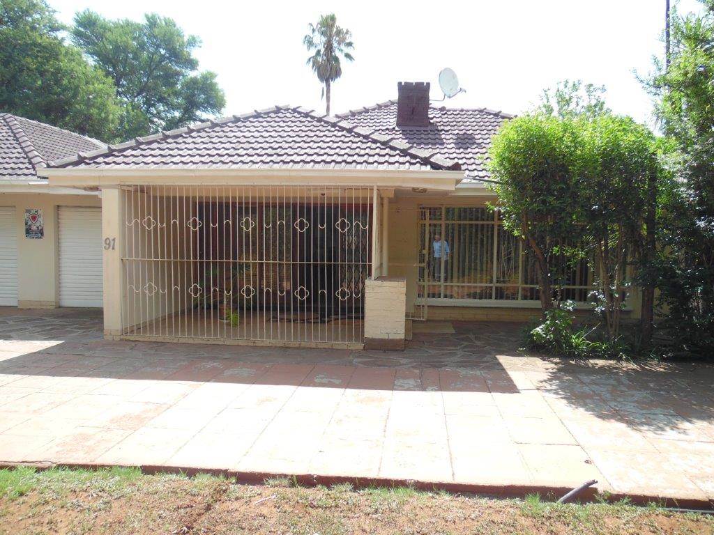 4 Bed House in Risiville photo number 23