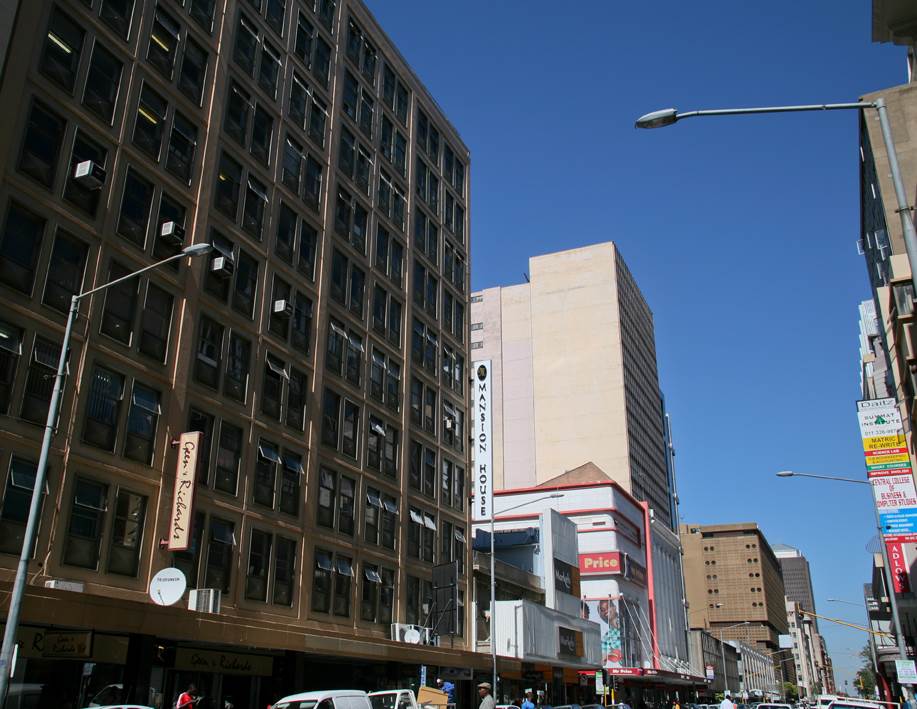 35  m² Office Space in Johannesburg Central photo number 8