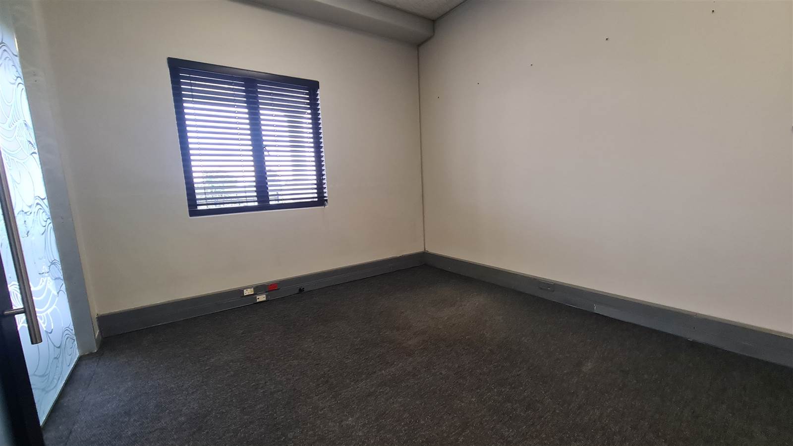 241  m² Commercial space in Hillcrest Central photo number 8