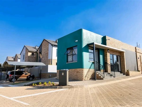 3 Bedroom House 3 Bedroom House
