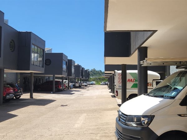 351  m² Commercial space in Riverhorse Valley