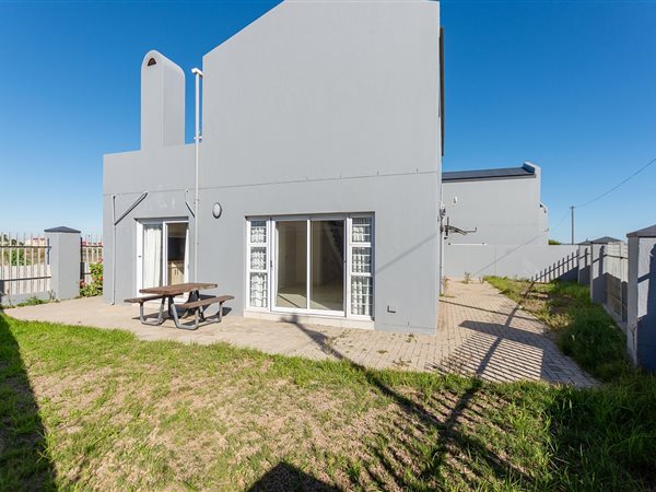 3 Bedroom House 3 Bedroom House