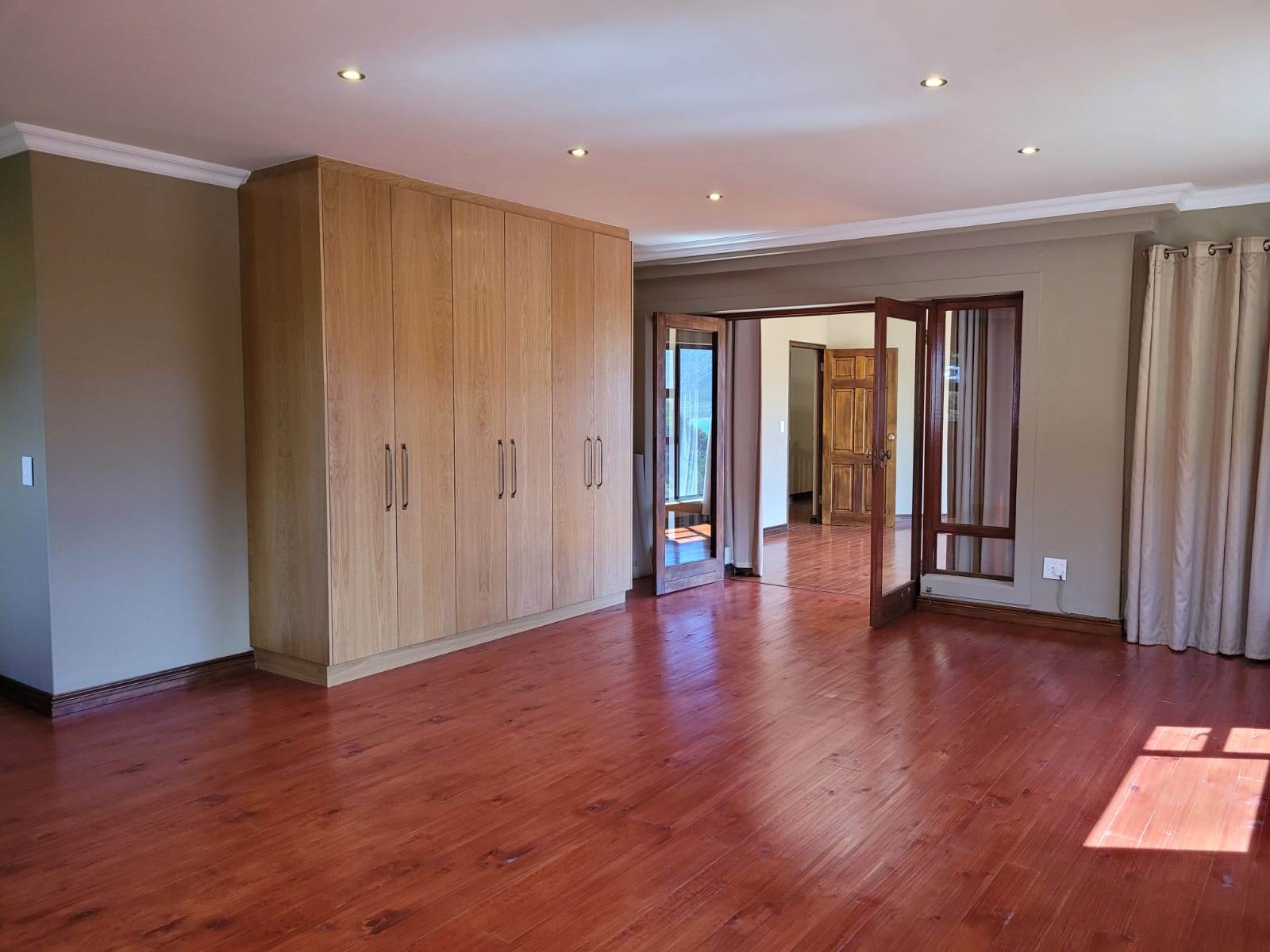 6 Bed House in Pringle Bay photo number 14