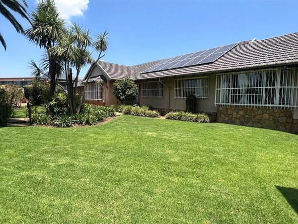 5 Bedroom House 5 Bedroom House