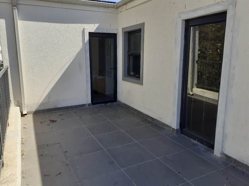 3 Bed Townhouse in Langeberg Heights photo number 21