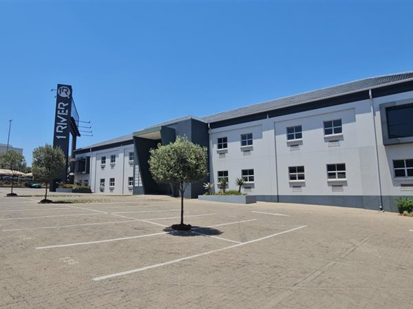 1 202  m² Commercial space