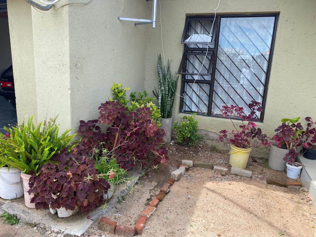 3 Bed House in Lesedi Park photo number 16