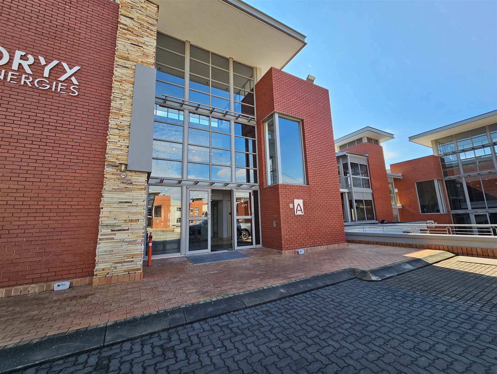 712.91  m² Commercial space in Bryanston photo number 16