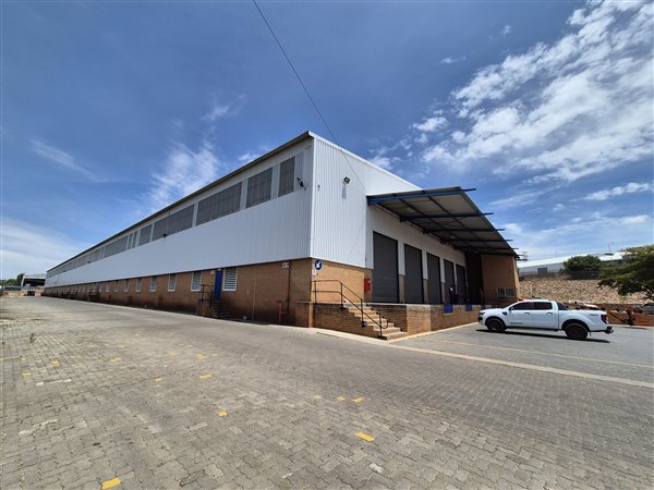 10 271  m² Industrial space