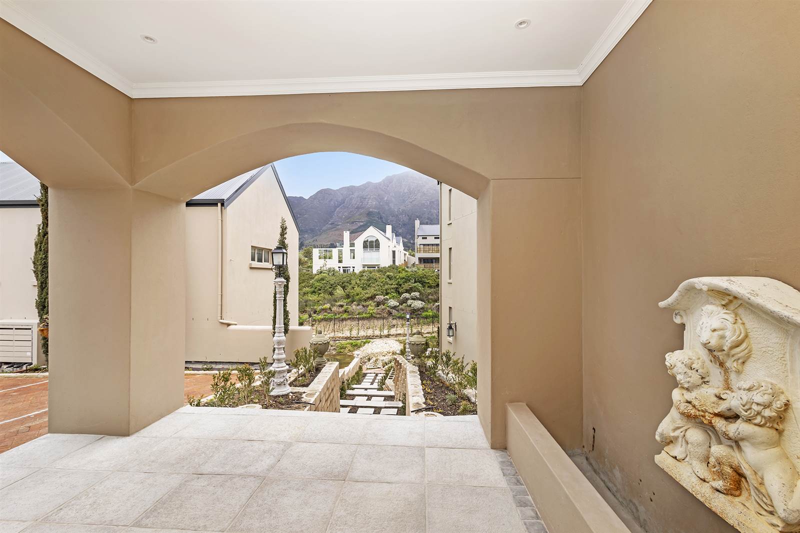 2 Bed House in Franschhoek photo number 30