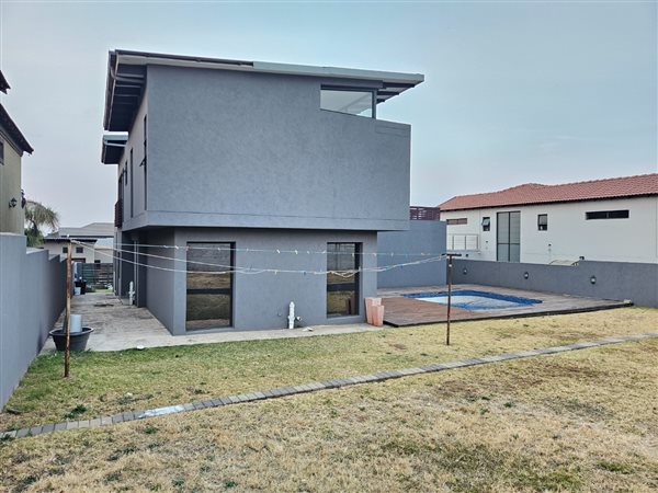 4 Bedroom House