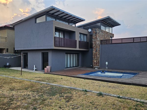 4 Bedroom House