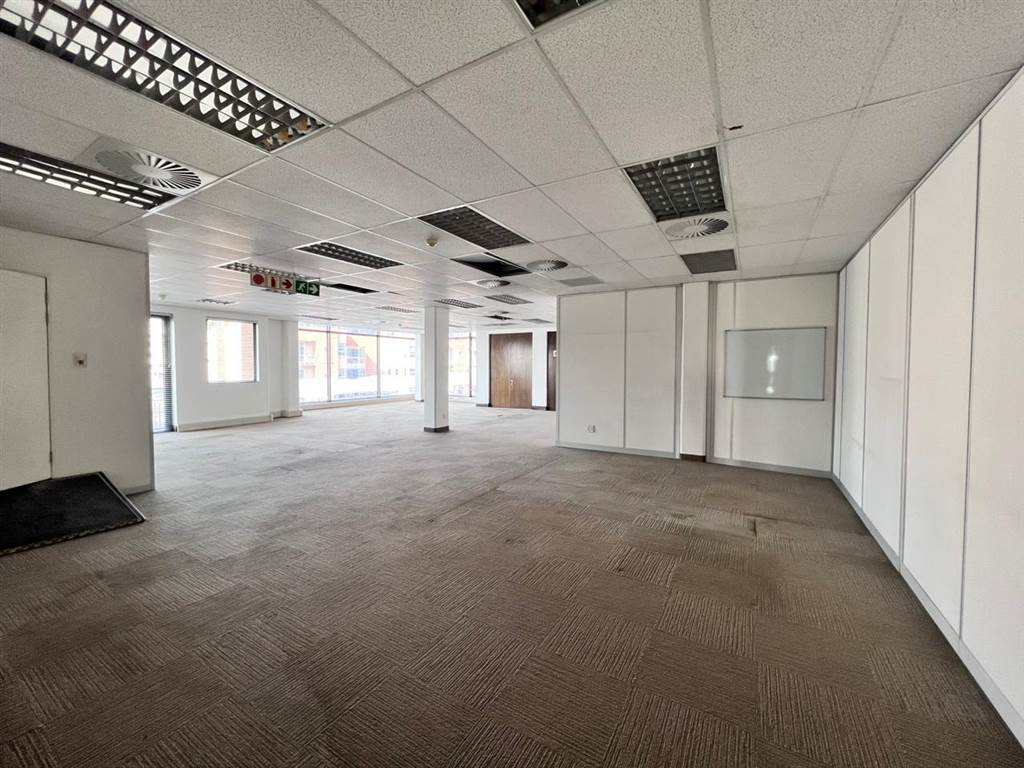 5309  m² Commercial space in Constantia Kloof photo number 30