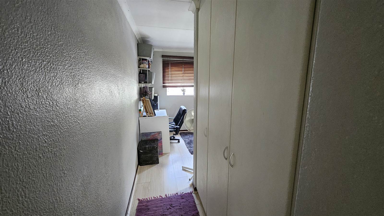2 Bed Townhouse in Sunninghill photo number 12