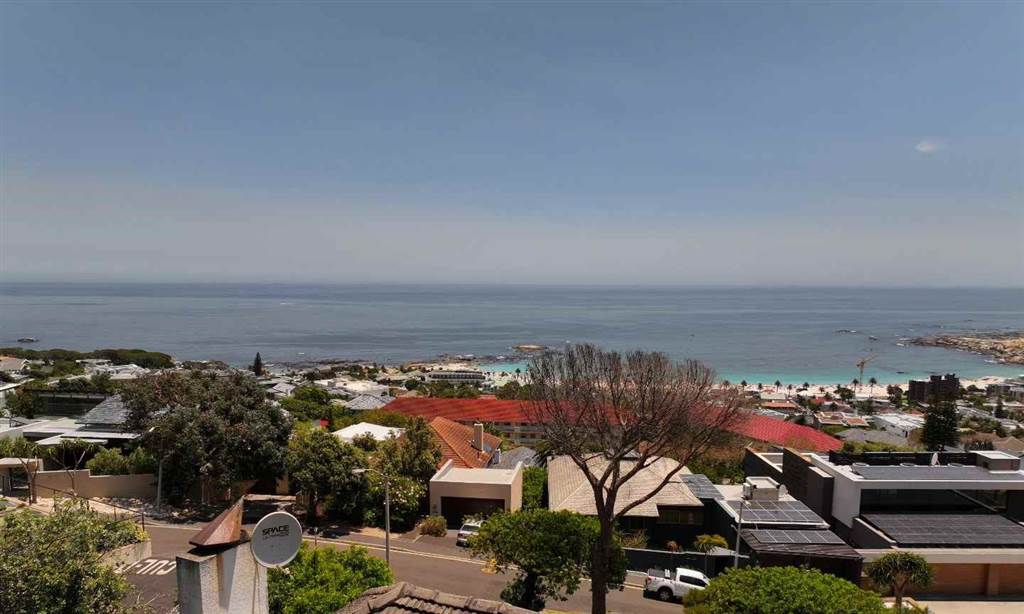 857 m² Land available in Camps Bay photo number 6