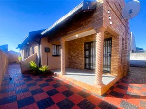 2 Bed House in Springs Central