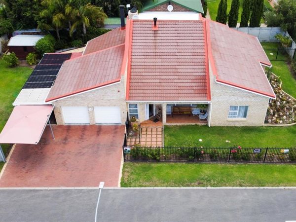 3 Bedroom House 3 Bedroom House