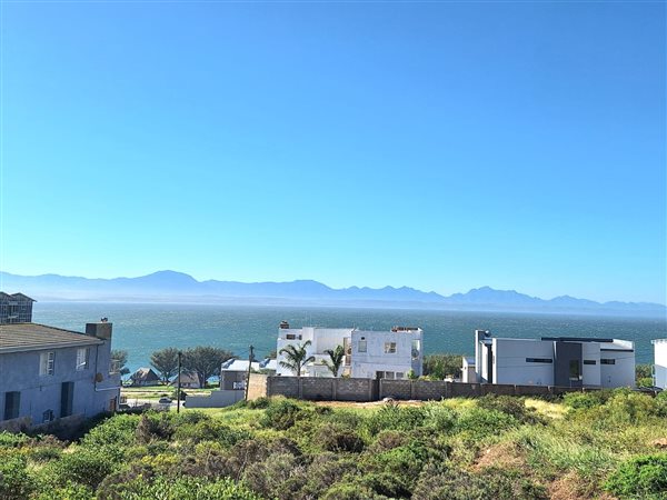 896 m² Land 896 m² Land