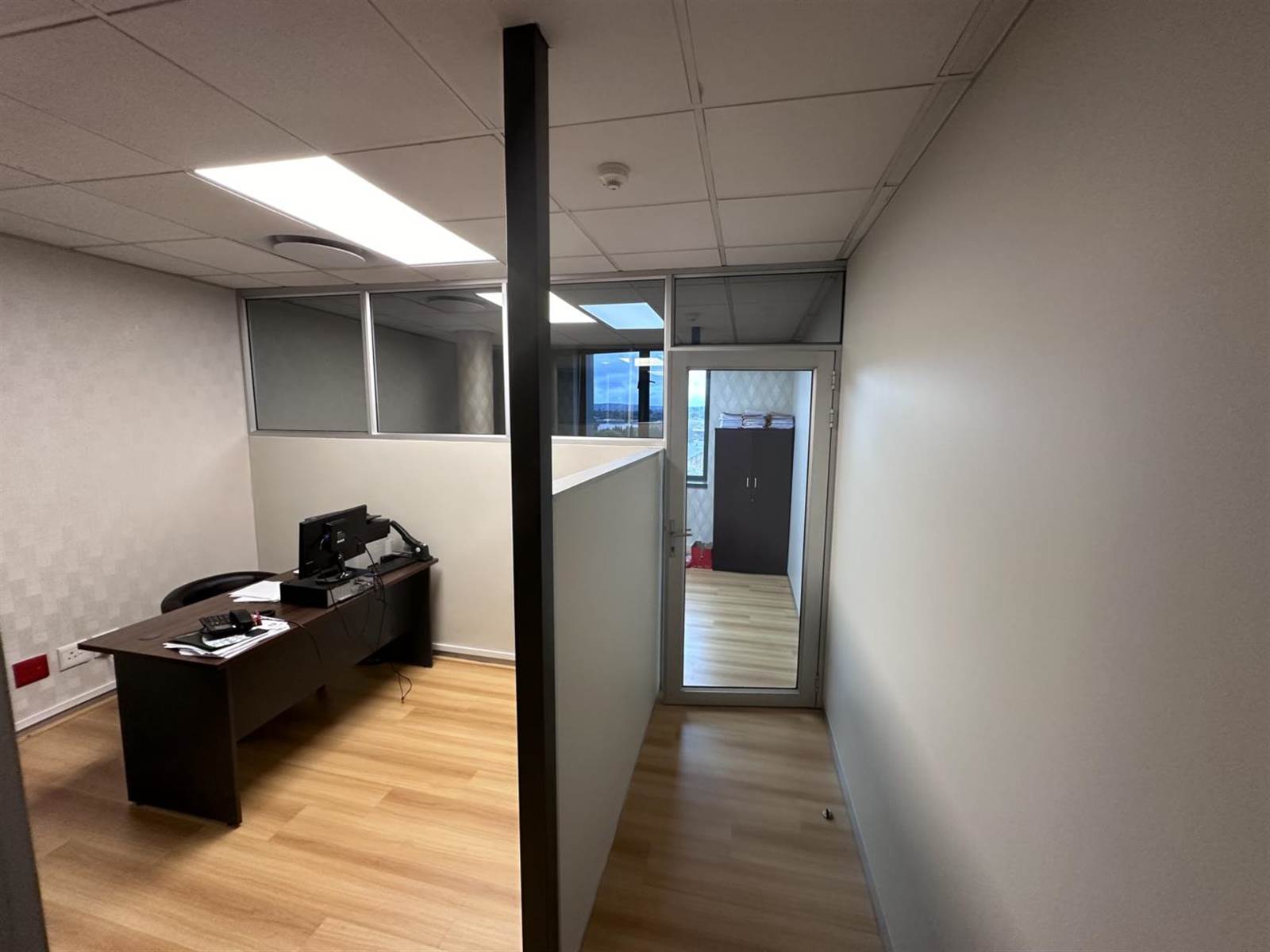 20000  m² Office Space in Menlyn photo number 3